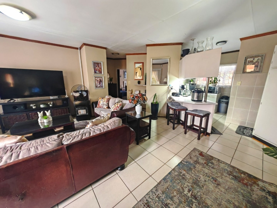 2 Bedroom Property for Sale in Pellissier Free State